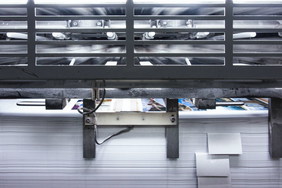 選畫(hua)冊不能急(ji)，看看畫冊(cè)印刷的質(zhì)量如何！