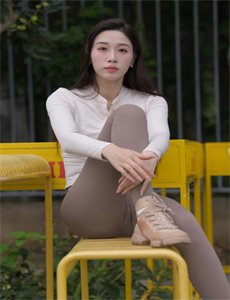 瞄准轻熟女