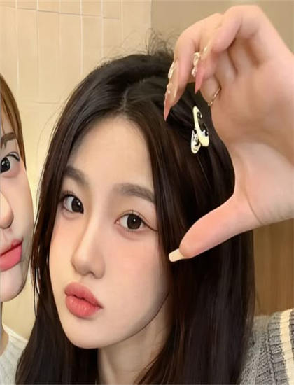 《浓厚りこぴん铃原りこ》不同导演版本比较：艺术风格差异分析，卫视热播